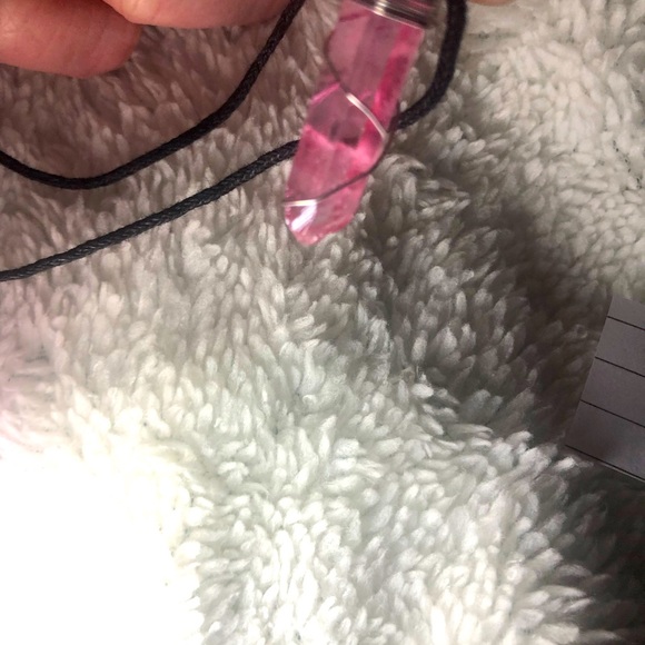 Charm 4 - Picture 3 of 3